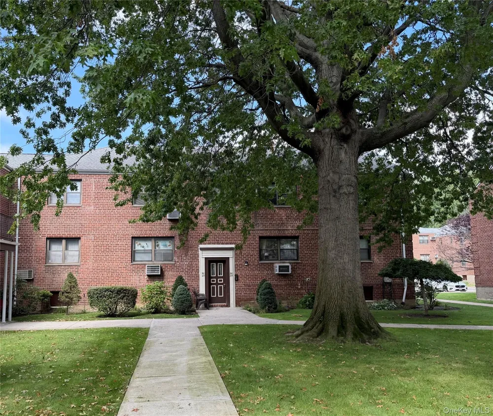90-25 Shore Parkway #91 Howard Beach, NY 11414