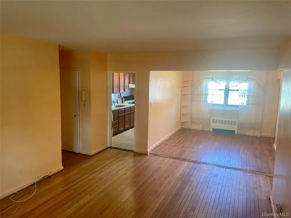 90-25 Shore Parkway #91 Howard Beach, NY 11414