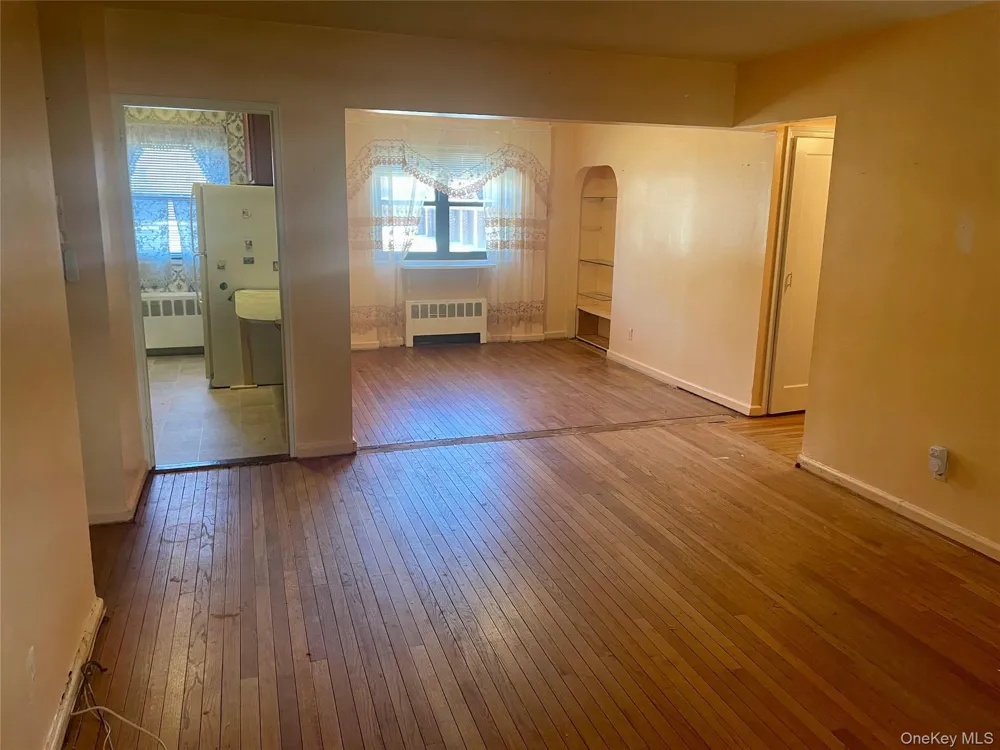 90-25 Shore Parkway #91 Howard Beach, NY 11414