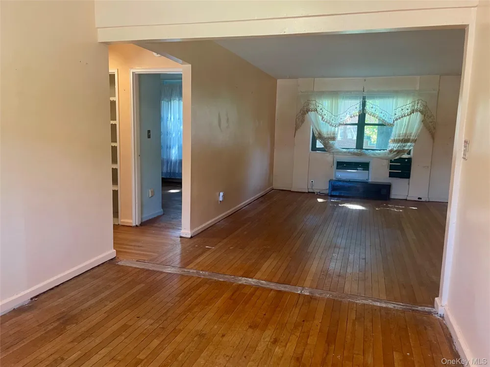 90-25 Shore Parkway #91 Howard Beach, NY 11414