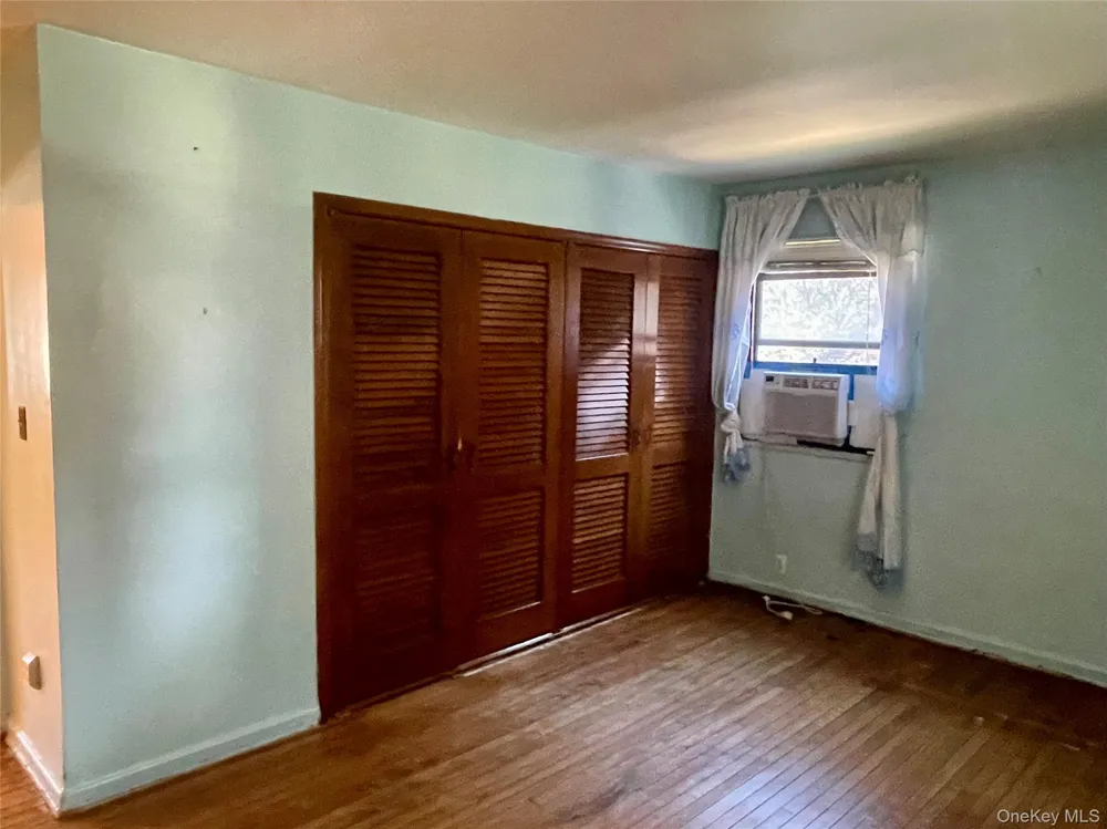 90-25 Shore Parkway #91 Howard Beach, NY 11414