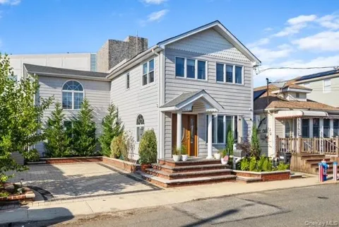 25 W 10th Road