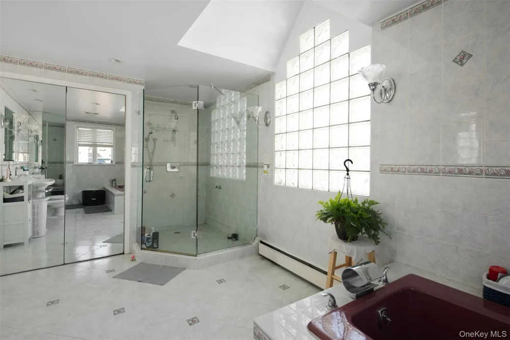 25 W 10th Road Broad Channel, NY 11693