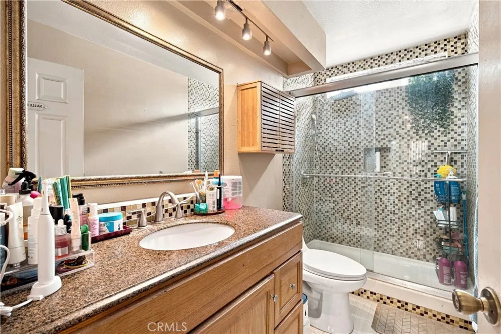 3123 Buffalo Ontario, CA 91761
