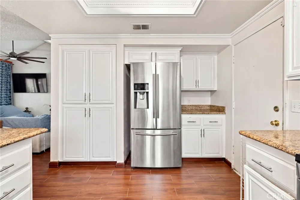 3123 Buffalo Ontario, CA 91761
