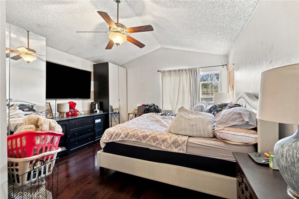 3123 Buffalo Ontario, CA 91761