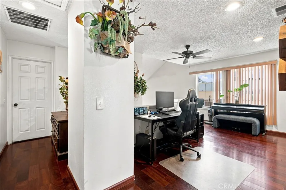 3123 Buffalo Ontario, CA 91761