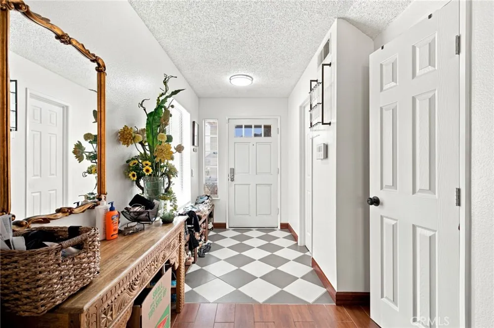 3123 Buffalo Ontario, CA 91761