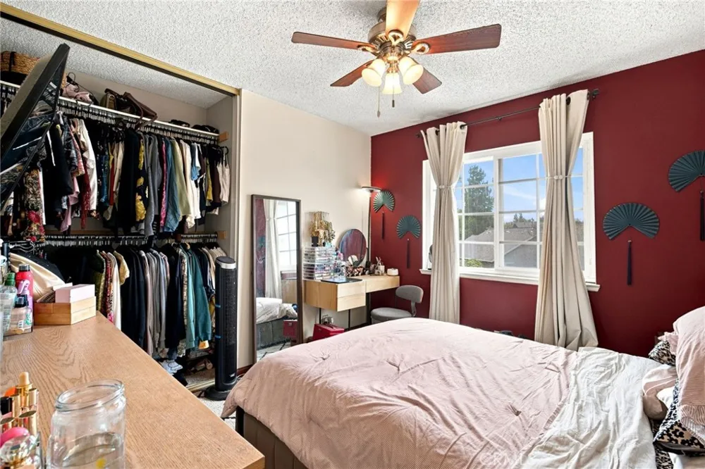 3123 Buffalo Ontario, CA 91761
