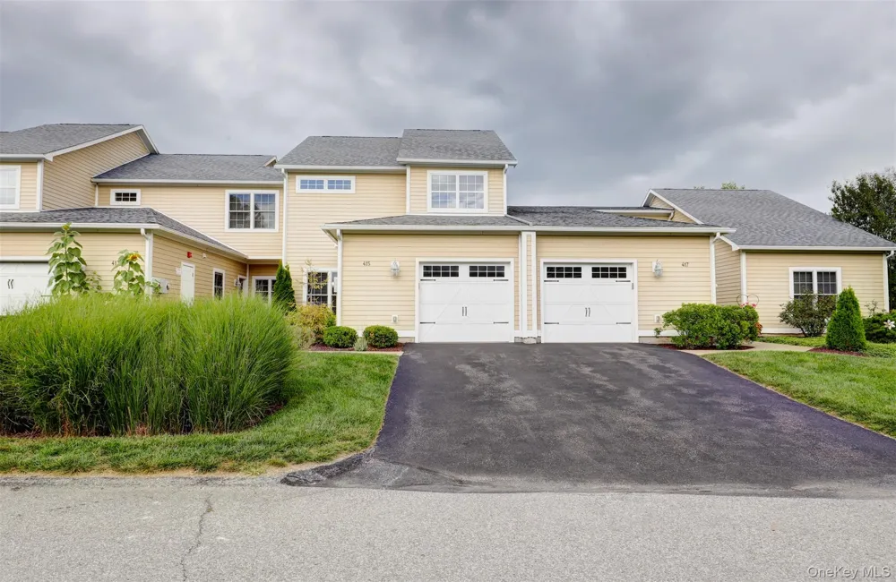 415 Gardenia Drive Rhinebeck, NY 12572