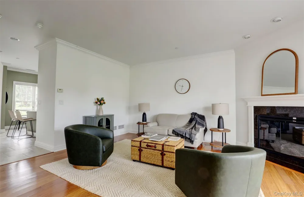 415 Gardenia Drive Rhinebeck, NY 12572