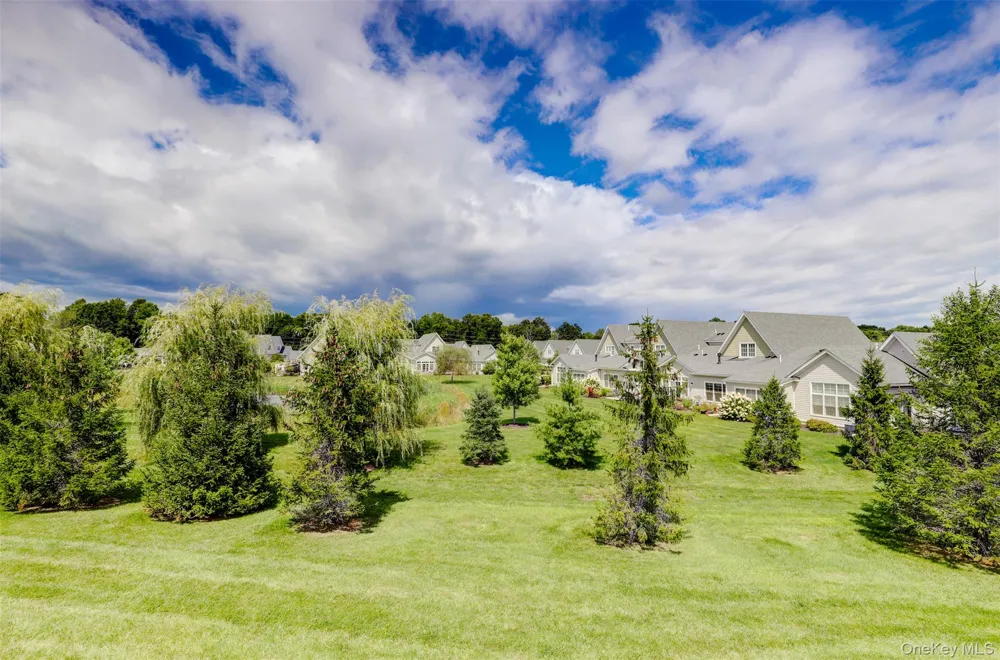 415 Gardenia Drive Rhinebeck, NY 12572