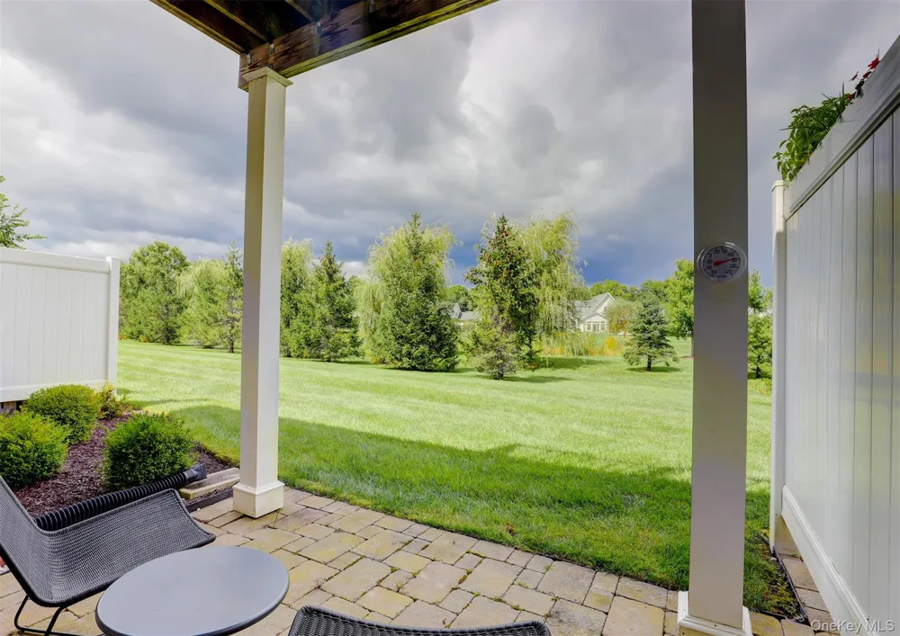 415 Gardenia Drive Rhinebeck, NY 12572