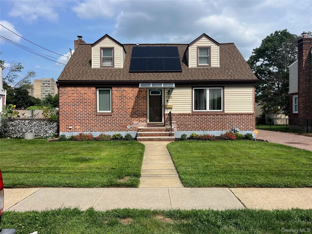 106 Lawrence Street Uniondale, NY 11553