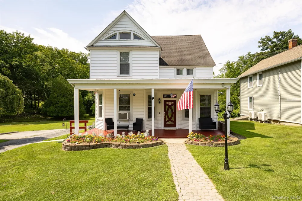 9 Hughes Avenue Staatsburg, NY 12580