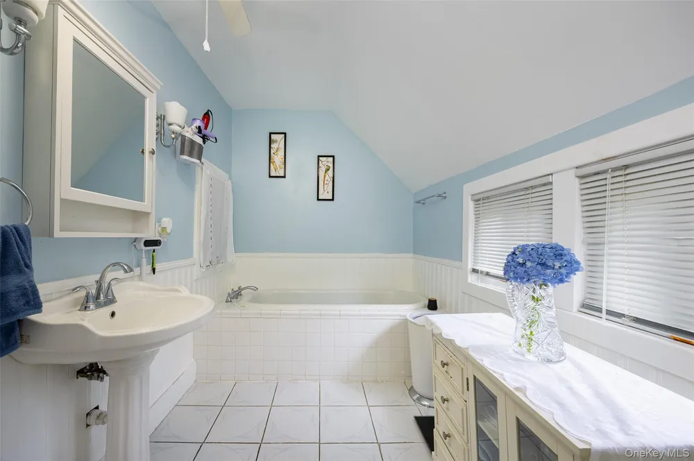 9 Hughes Avenue Staatsburg, NY 12580