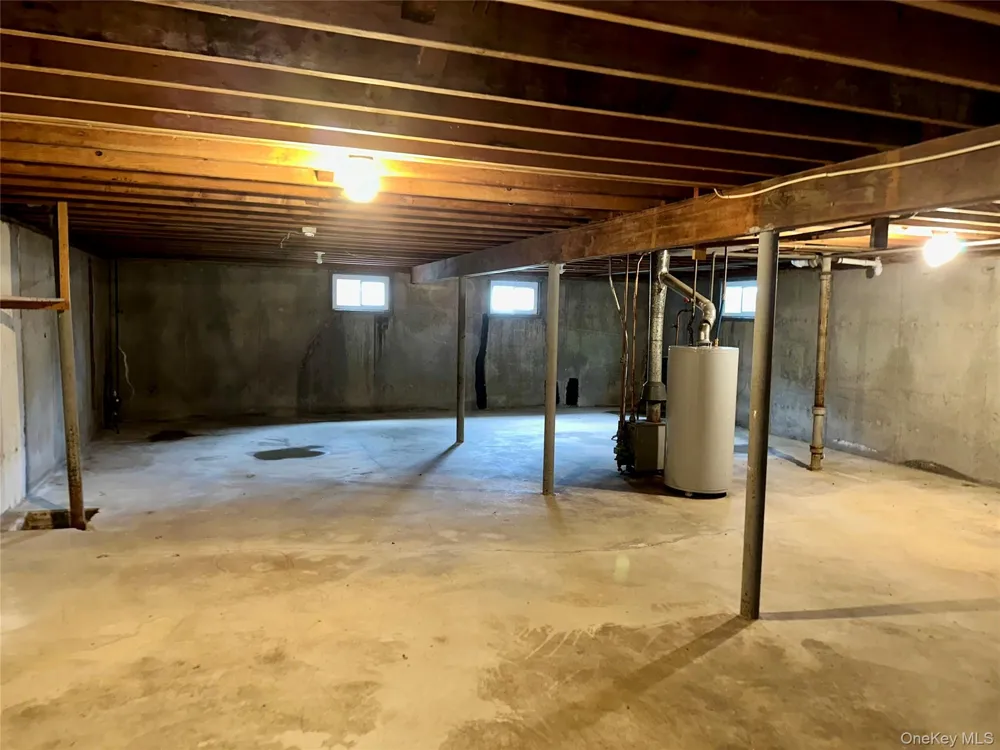 74 Clifton Place Port Jefferson Station, NY 11776