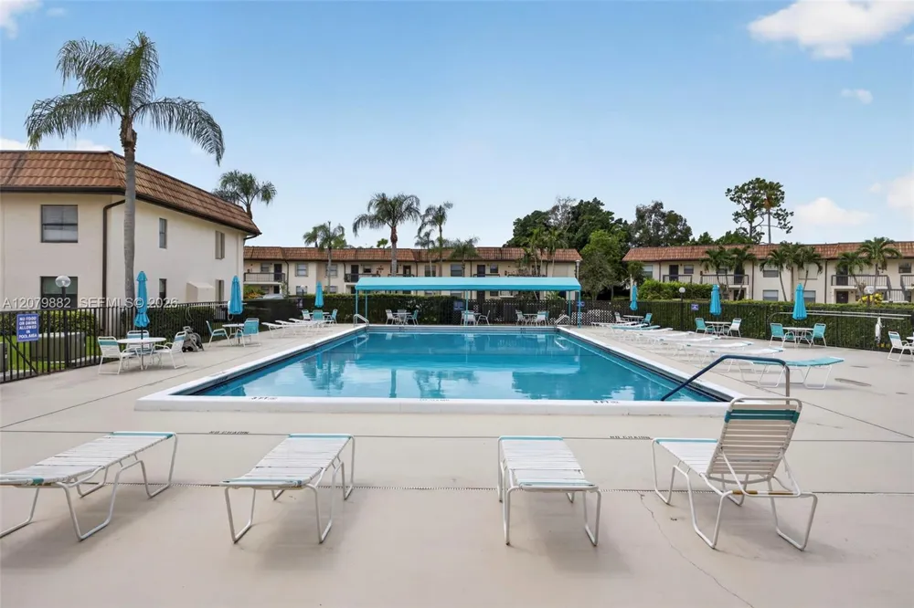 4626 E Lucerne Lakes Blvd E #202 Lake Worth, FL 33467