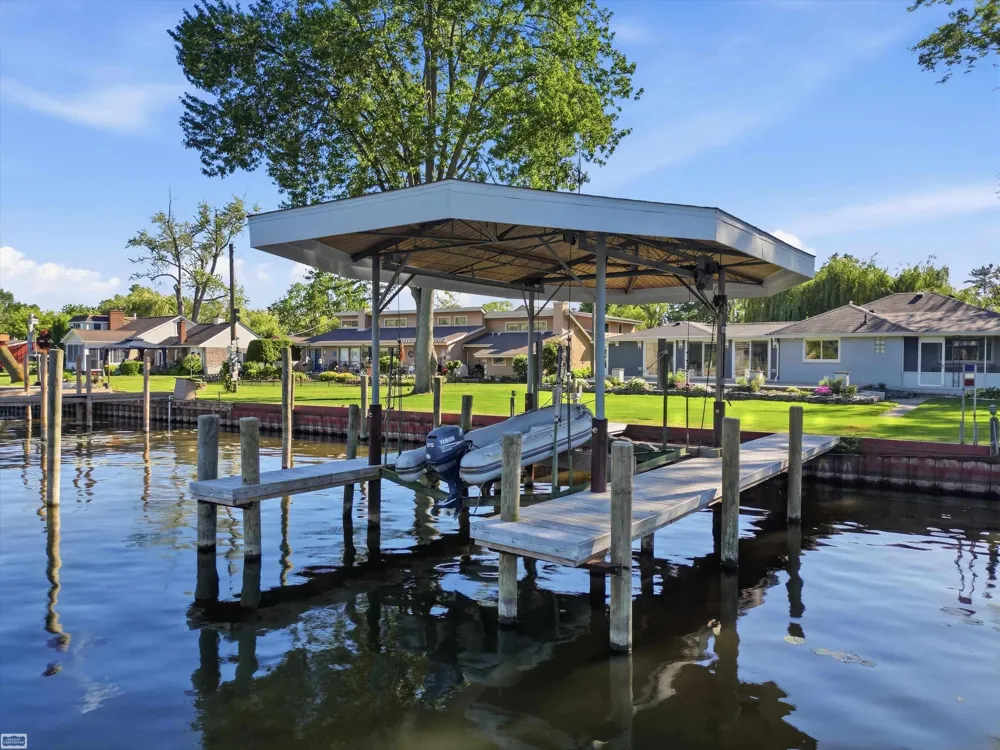 39734 Cove Street Harrison Charter Township, MI 48045