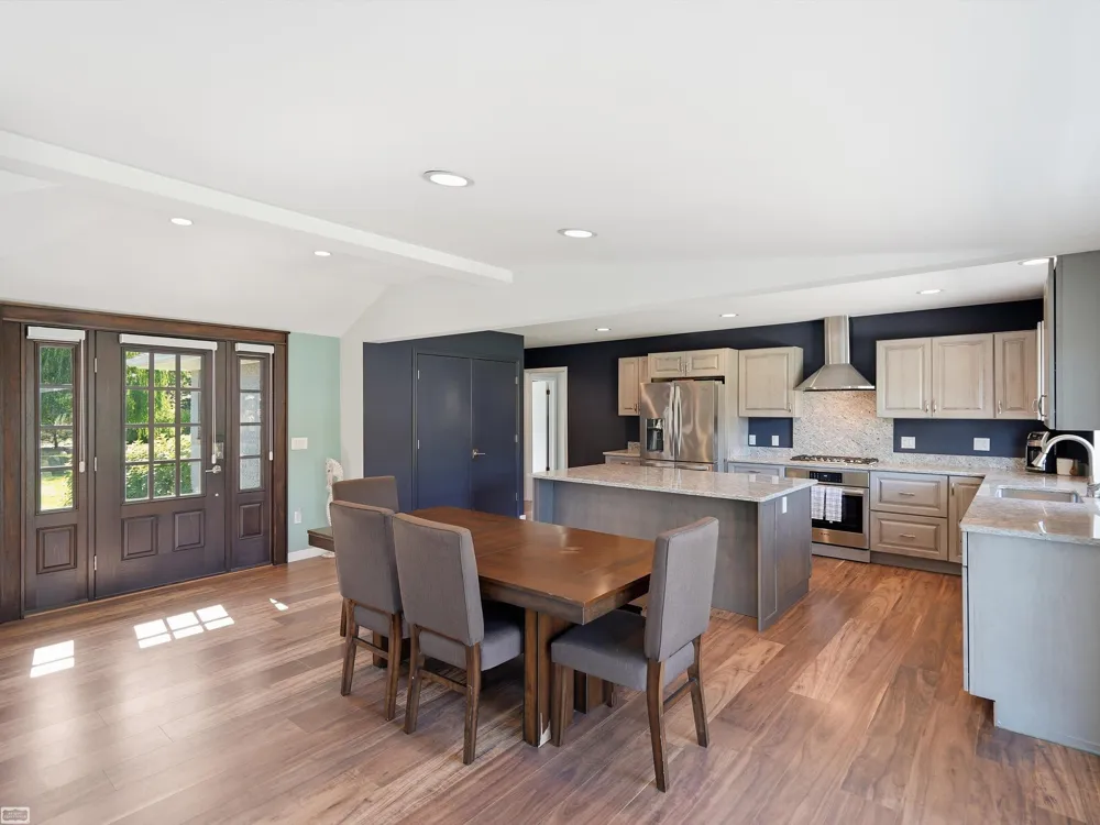 39734 Cove Street Harrison Charter Township, MI 48045