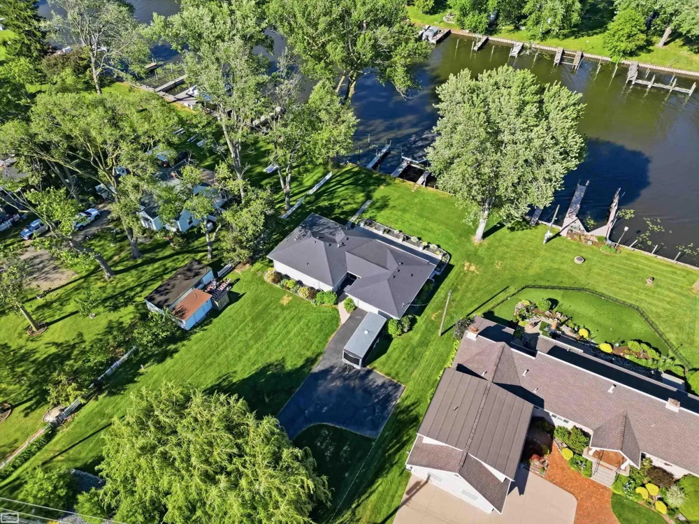 39734 Cove Street Harrison Charter Township, MI 48045