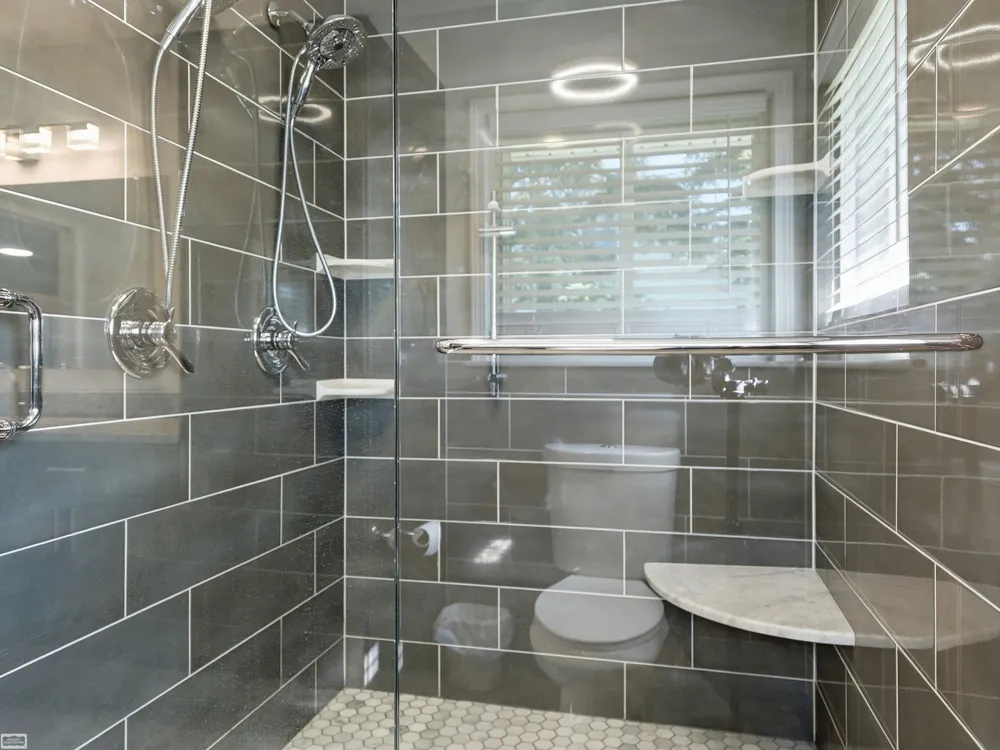 39734 Cove Street Harrison Charter Township, MI 48045