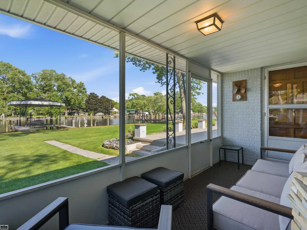 39734 Cove Street Harrison Charter Township, MI 48045