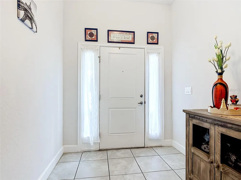 843 CHINOY ROAD Davenport, FL 33837