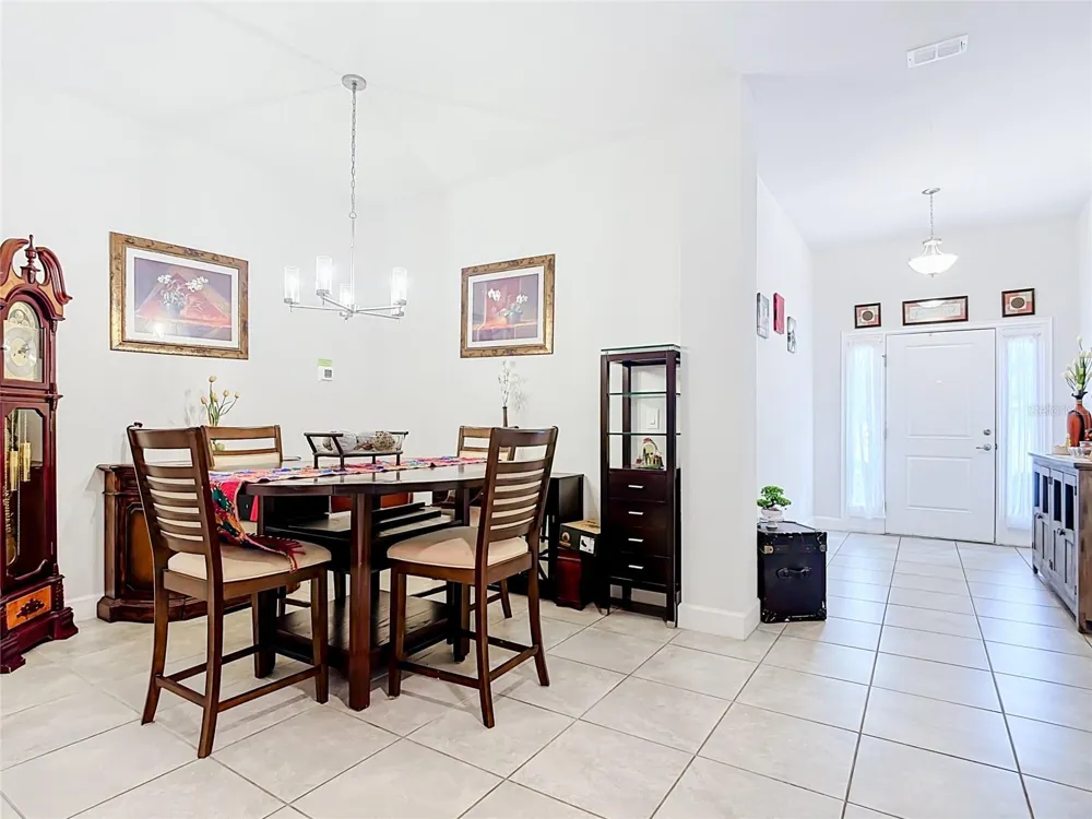 843 CHINOY ROAD Davenport, FL 33837