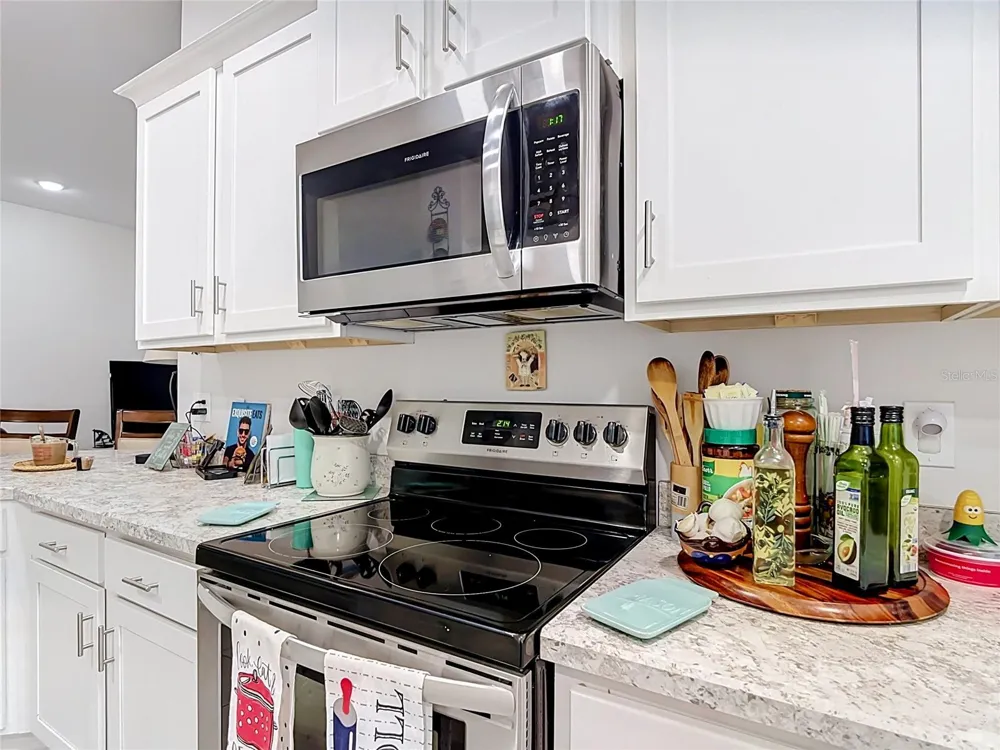 843 CHINOY ROAD Davenport, FL 33837