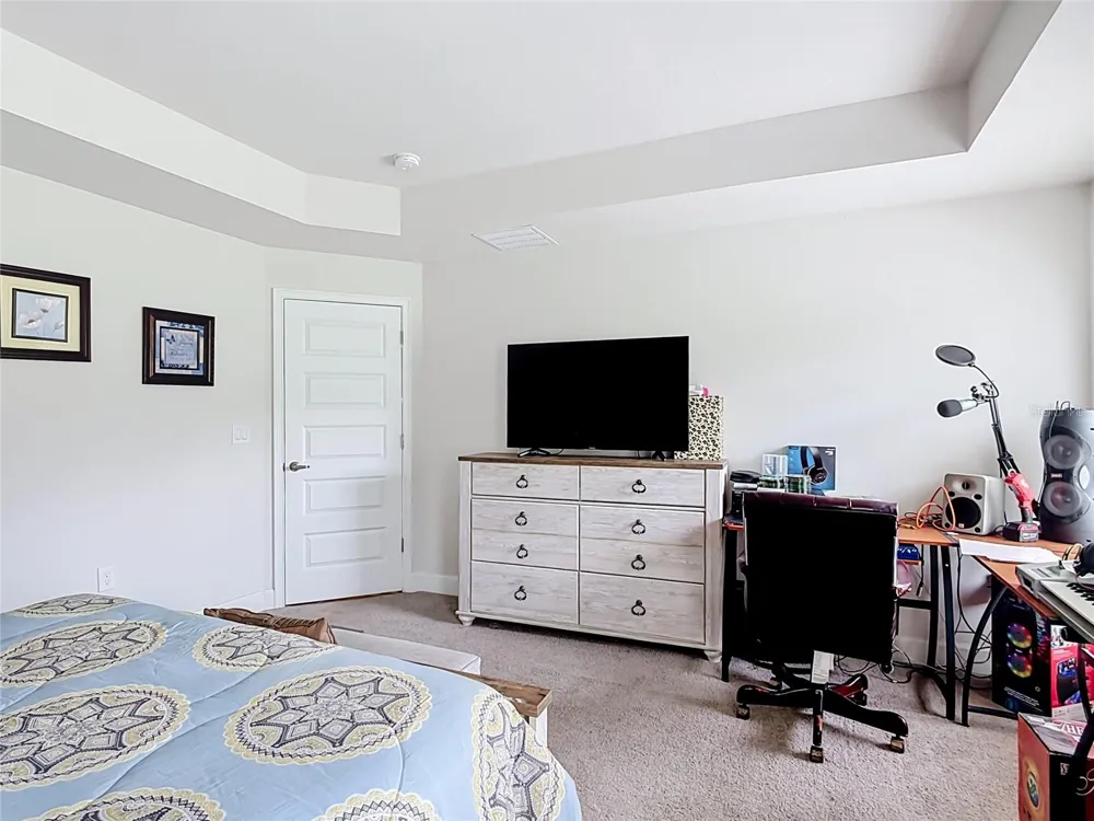 843 CHINOY ROAD Davenport, FL 33837