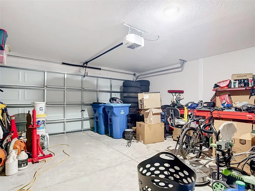 843 CHINOY ROAD Davenport, FL 33837