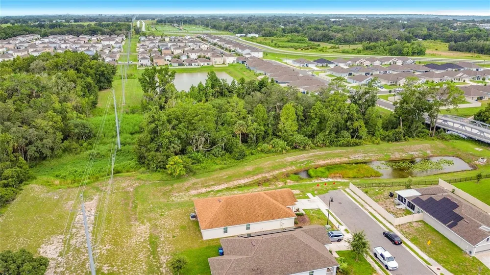 843 CHINOY ROAD Davenport, FL 33837