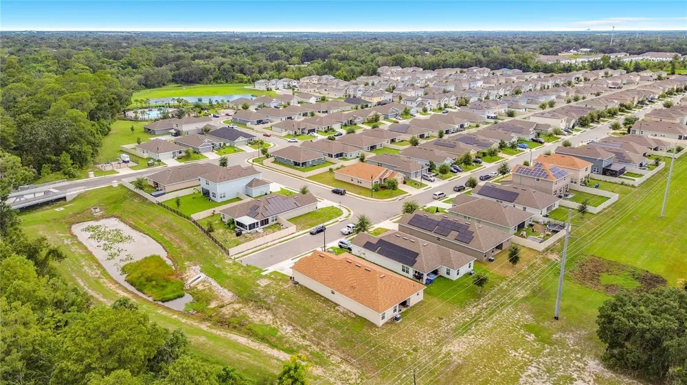 843 CHINOY ROAD Davenport, FL 33837