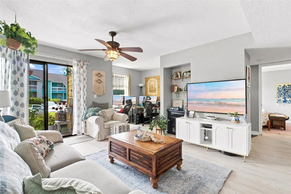 455 ALT 19 S #17 Palm Harbor, FL 34683