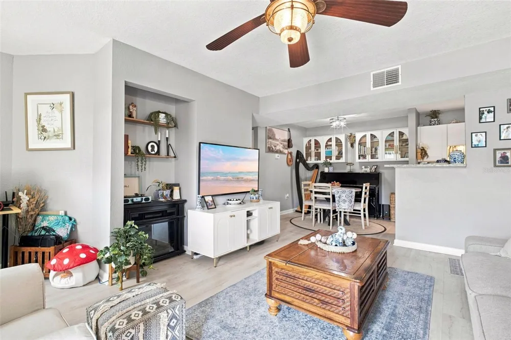 455 ALT 19 S #17 Palm Harbor, FL 34683
