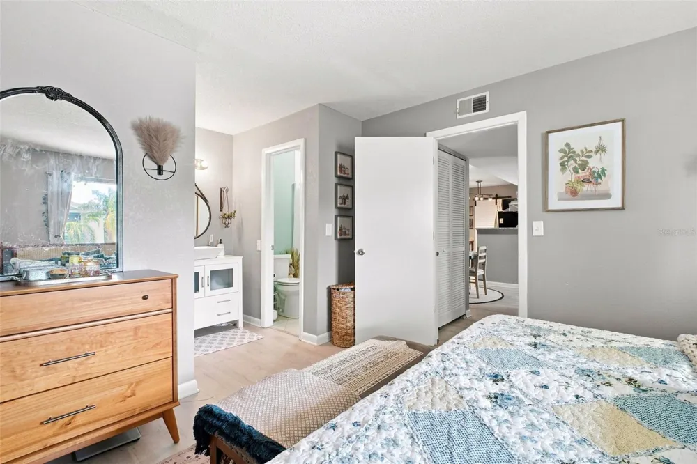 455 ALT 19 S #17 Palm Harbor, FL 34683