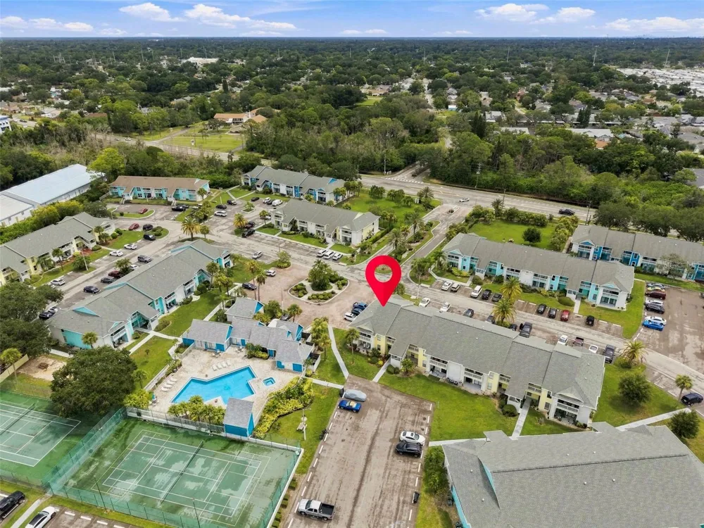 455 ALT 19 S #17 Palm Harbor, FL 34683