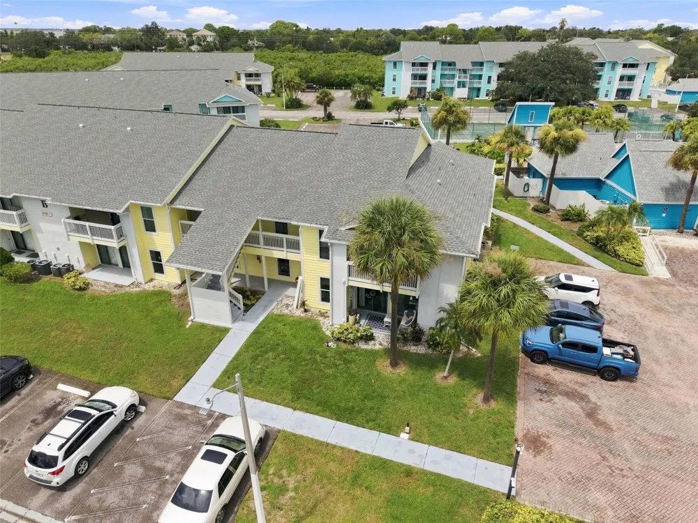 455 ALT 19 S #17 Palm Harbor, FL 34683
