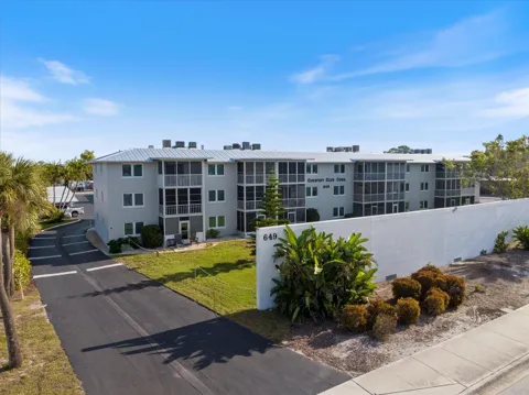 649 S TAMIAMI TRAIL S #304