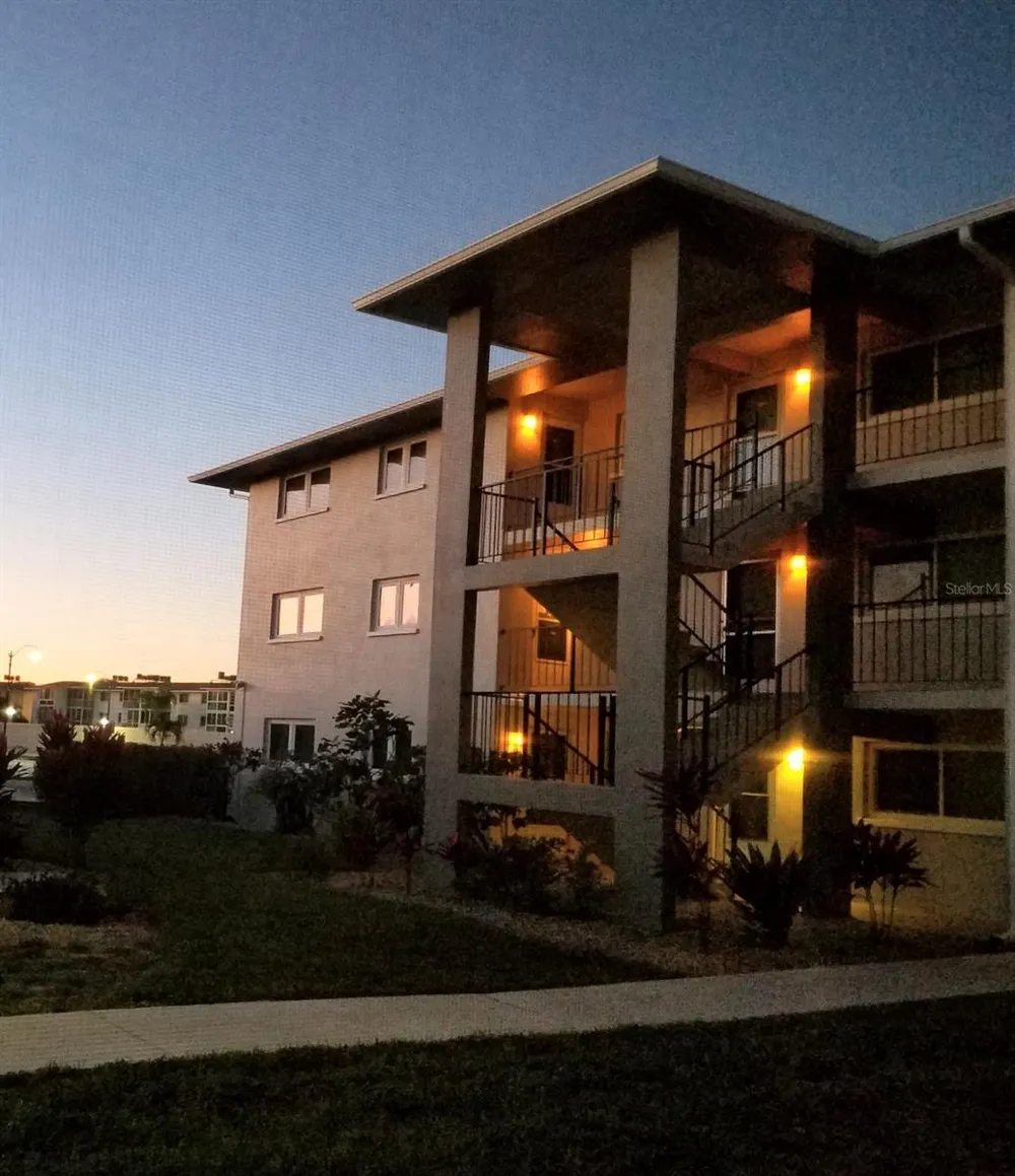 649 S TAMIAMI TRAIL S #304 Venice, FL 34285