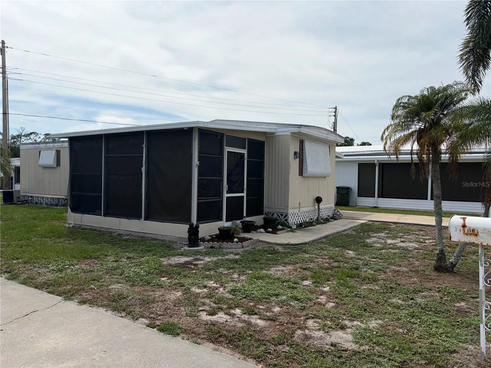 5317 OAKLAND HILLS AVENUE Sarasota, FL 34234