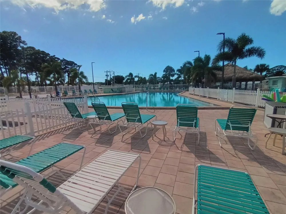 5317 OAKLAND HILLS AVENUE Sarasota, FL 34234