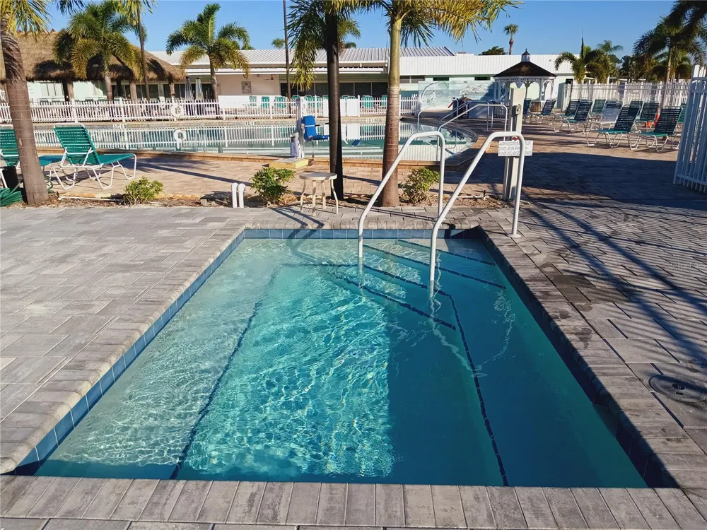 5317 OAKLAND HILLS AVENUE Sarasota, FL 34234