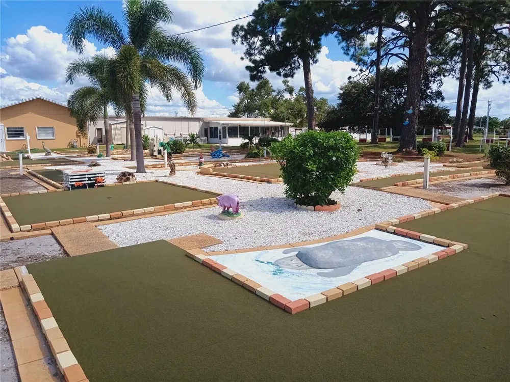5317 OAKLAND HILLS AVENUE Sarasota, FL 34234