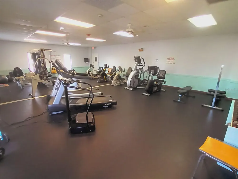 5317 OAKLAND HILLS AVENUE Sarasota, FL 34234