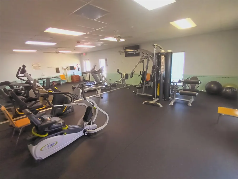 5317 OAKLAND HILLS AVENUE Sarasota, FL 34234