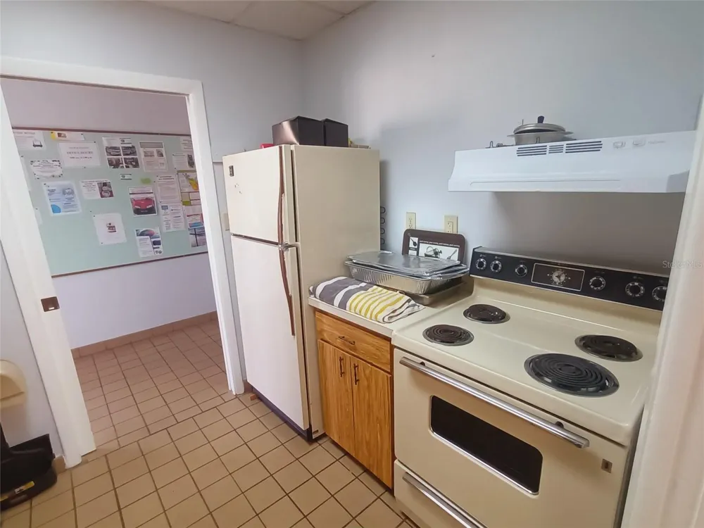 5317 OAKLAND HILLS AVENUE Sarasota, FL 34234