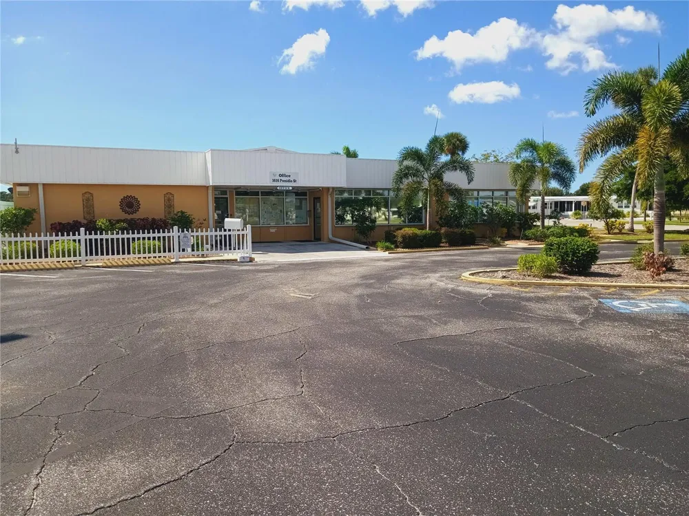 5317 OAKLAND HILLS AVENUE Sarasota, FL 34234