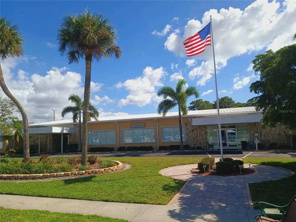 5317 OAKLAND HILLS AVENUE Sarasota, FL 34234